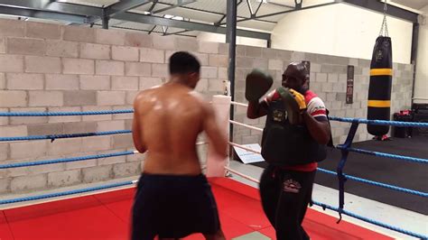Personal Training Boxing Pad Work With Clive Fearon Youtube