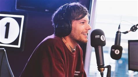 Louis Tomlinson Reveals Details Of New Single Back To You Bbc Newsbeat