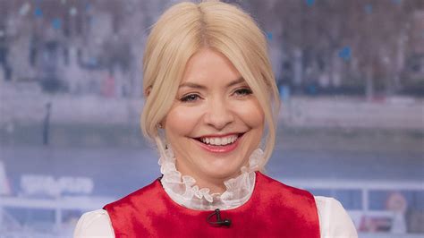 This Morning S Holly Willoughby Is A Festive Fashionista In Micro Skirt And Must See Coat Hello