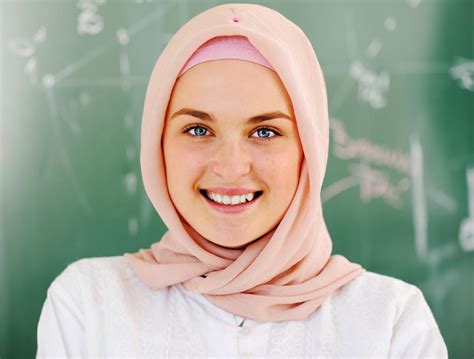 وفي النهاية نتمنى أن تكون المعلومات التي قدمناها مفيدة لك , ويسعدنا أن تشاركنا برأيك عبر التعليقات. اجمل محجبات , رمزيات فتيات بالطرحه جميلات - المميز