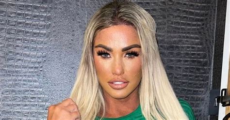 Katie Price Leaves Fans Speechless As She Poses With Lookalike Daughter