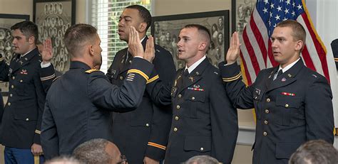 Mtsu Commissions 9 As Second Lieutenants Into Us Army Video Mtsu