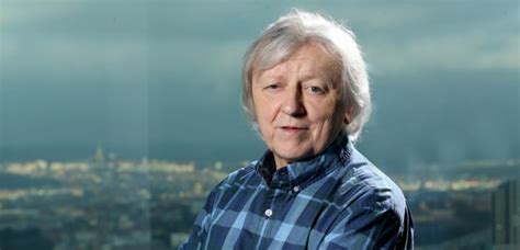 He is best known for his performance as miloš hrma in closely watched trains. Václav Neckář o pohádce, o Heleně a Martě a o své ženě ...