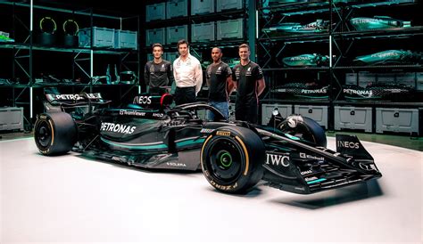 F1 Une Flèche Noire Mercedes Amg W14 Pour 2023 Les Voitures