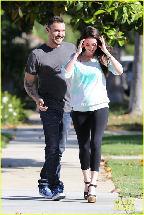 Megan Fox Pregnant Stroll With Brian Austin Green Photo 2672553