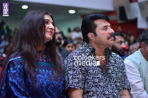 Mammootty with wife Sulfath mammootty (4)  onlookersmedia