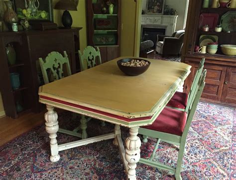 I just purchased a used dining table and would like to refinish it. Florence Chalk Paint® Dining Room Table by Indigo Tones ...