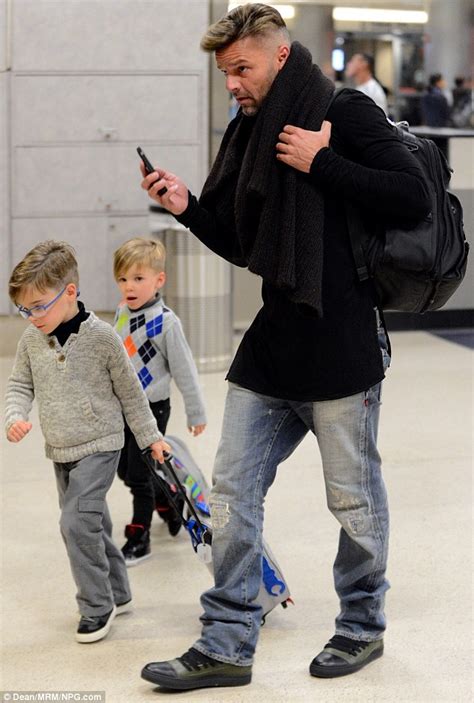Valentino martin pascucci (born november 17, 1978 in bellflower, california) is a former professional baseball player and current hitting coach for the binghamton rumble ponies. Ricky Martin steps out with children Matteo and Valentino ...