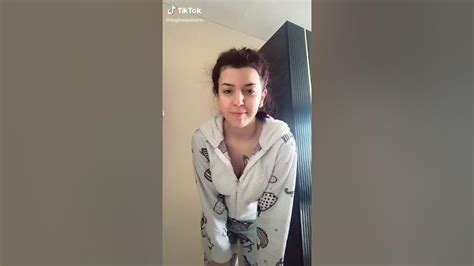 Periscope Azdım Diyen çıtır Kız Memelerini Gösteriyor Youtube