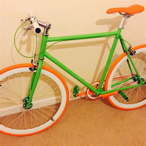 India has green, white and orange too, although the indian flag has the 3 stripes horizontally arranged and a crest the green is representative of the catholics and the orange represents the protestants. #sendUsYourBike | Saul Goodsir's green-white-orange fixie ...