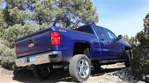 Chevy updates Silverado HD with new towing equipment - Autoblog