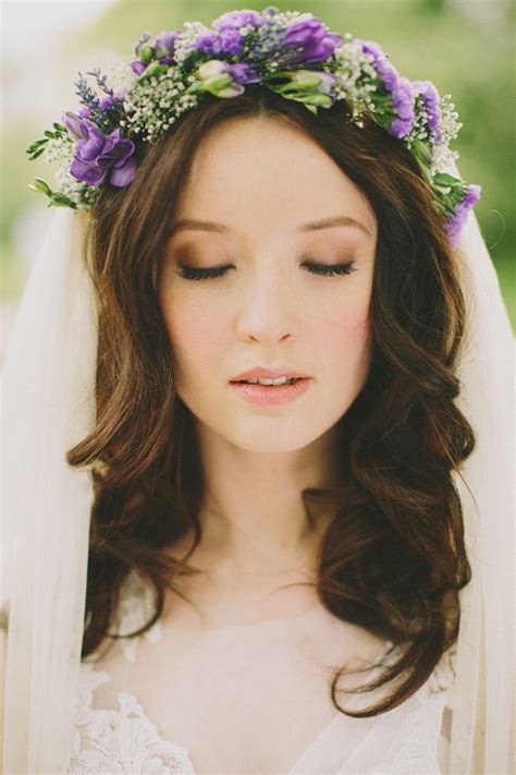 46 Romantic Wedding Hairstyles With Flower Crown Diy
