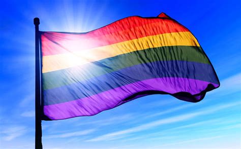 Se pretende dar a conocer las nuevas tecnologías y así las personas, de uso o no… ¿Por qué se celebra el Día Mundial contra la Homofobia el ...