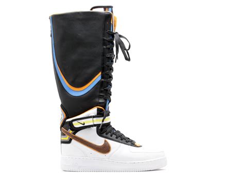 Yesterday we got a first look at riccardo tisci's new nikelab collaboration, one centered around a retro hardwood theme. Nike Riccardo Tisci X Wmns Air Force 1 Boot Sp 'white ...