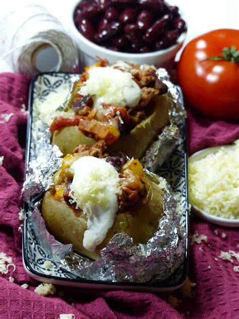 Par faim darômes Pomme de terre farcie au Chili con Carne Battle