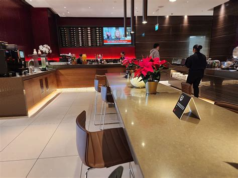 Air Canada Reviews Business Class Maple Leaf Lounges Pictures