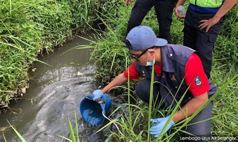 The selangor water management authority (luas) announced the shutdown of four water treatment plants in the state after odour pollution was. This Is Why Klang Valley Keeps Getting Water Cuts & It's ...