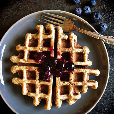 Naturally gluten free oat flour is popular in baking (you can even make it at home!). Its Sunday. Make waffles
