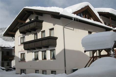 Located in serfaus, 0.6 mi from the serfaus fiss ladies ski resort, haus oberacher offers fully equipped apartments. BERGFEX: Unterkünfte Serfaus - Fiss - Ladis: Hotels ...