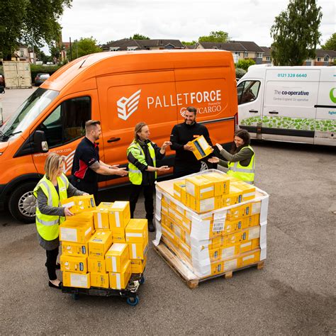 Ev Cargo Supporting Fareshare In Express Distribution Of Food Donations Ev Cargo