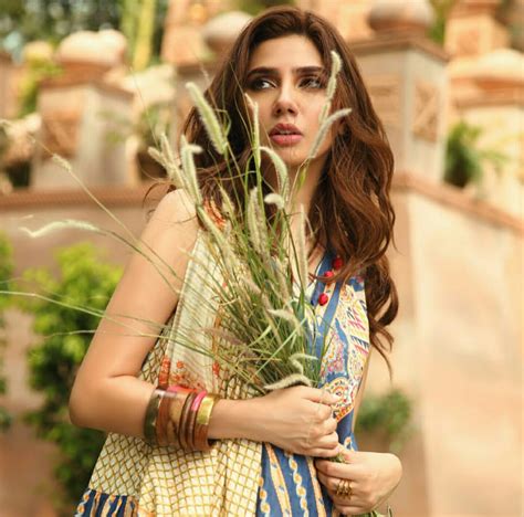 Mahira Khan Looks Ethereal In Latest Shoot Reviewitpk