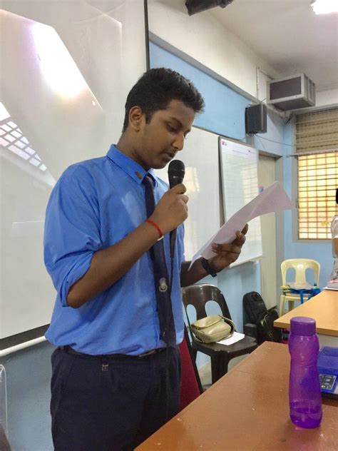 Pelajar harus siapkan 4 soalan tugasan harian ketika tingkatan 4 dan 4 soalan lagi semasa tingkatan 5. Soalan Esei Pendidikan Moral Alam Sekitar - Selangor w