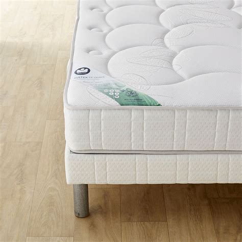 Les performances de ce matériau unique vous permettront d'en profiter de manière intensive pendant. Matelas mousse Bultex Nano&Protect 24 cm - 140x200 cm ...