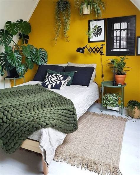 43 Natural Green Bedroom Design Ideas