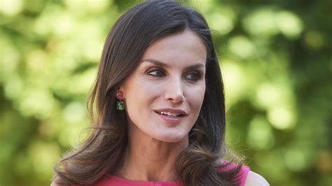 Summer Style Queen Spains Letizia Just Wore The Perfect Wedding Guest