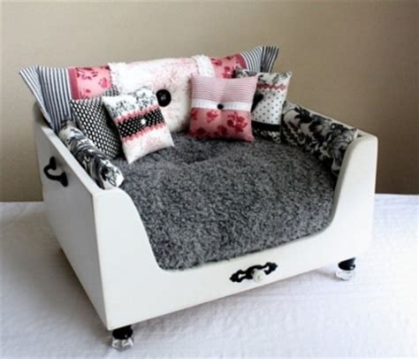 56 Awesome Dog Beds For Indoors And Outdoors Digsdigs