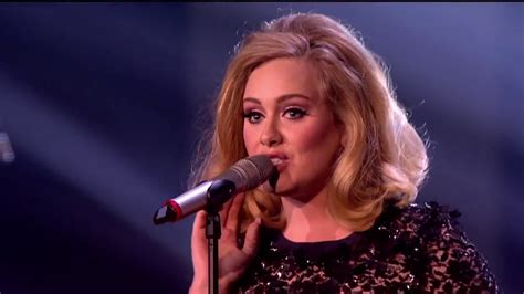 Frau Beurteilung Welt Adele Rolling In The Deep Live Grammy Awards 2012