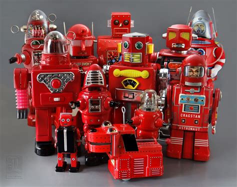Red Tin Robot And Space Toys Space Toys Vintage Robots Robot Sculpture