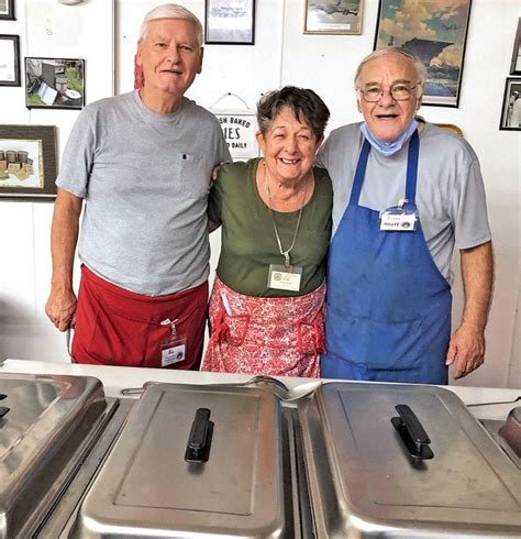 Meet The Mess Hall Crew At The Swfl Military Museum News Sports