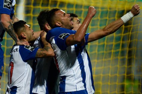 Fc braga football manager 2019 heritage. Braga and Sporting slip away from on-song FC Porto and red-hot Benfica