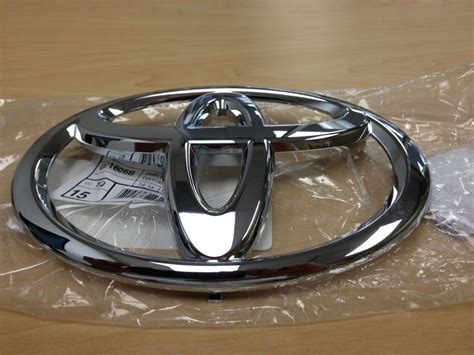 Take advantage of our extensive image galleries, videos, and staff of truck experts. GENUINE TOYOTA TUNDRA 2013 FRONT GRILLE FACTORY EMBLEM BADGE 753110C030 #Toyota | 2013 toyota ...