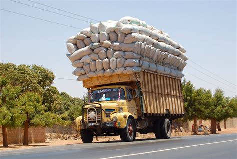 Overloaded Trucks 10 Fails That Will Shock You