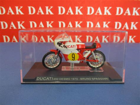 Die Cast 124 Modellino Moto Ducati 450 Desmo 1970 B Spaggiari Dak