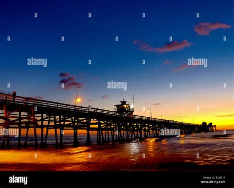San Clemente Pier California At Night Stock Photo Alamy