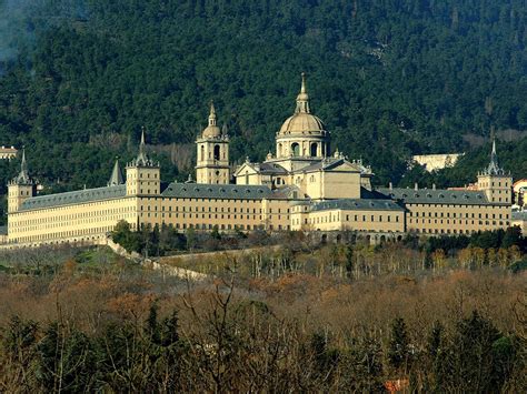 Real Monasterio De El Escorial Y Valle De Los Caídos Madrid