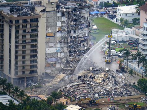 Florida Building Collapse More Champlain Towers Residents Sue Condo