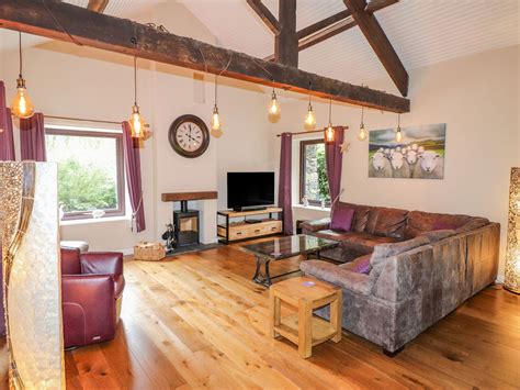 Low Brow Barn Ambleside Cumbria England Cottages For Couples Find Holiday Cottages For