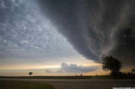 South Dakota Storm And Mammatus Photo By Mike Hollingshead South