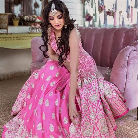 21 Popular Mehndi Function Dresses For An Ultra Chic Look Wedding Dresses Unique Function
