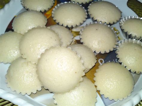 Resepi apam kukus coklat yang lembap dan gebu, dan paling utama sekali kuih ini amat mudah disediakan. DARI DAPUR ORANG KAMPUNG: APAM BAKAR DAN APAM KUKUS