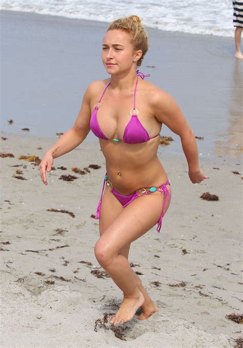 Hayden Panettiere Wearing A Bikini On The Beach In Miami GotCeleb