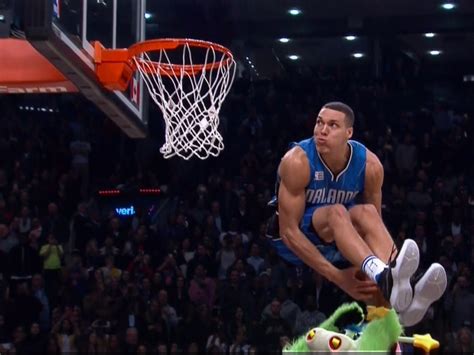 The 12 Best Dunks From The Best Nba Dunk Contest In Years Business