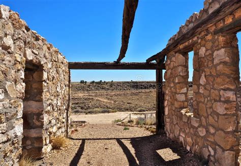 Two Guns Ghost Town In Diablo Canyon Stock Image Image Of Route Cave