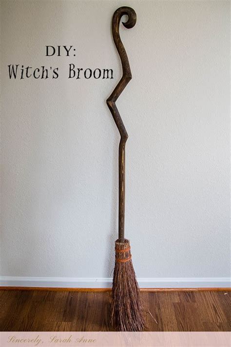 It will become an adorable halloween decor to put on your porch. DIY Witch's broom | Witch diy, Witch broom, Halloween decorations