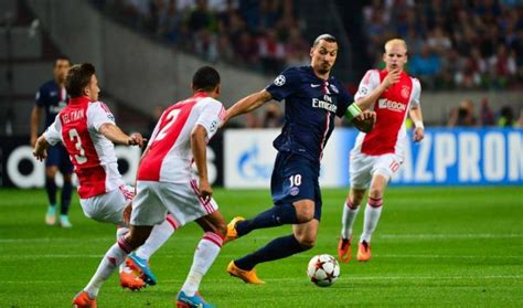 Ibrahimovic soccer girls football | see more about football, zlatan ibrahimovic and zlatan. Zlatan Ibrahimovic pourrait quitter le PSG après son "Pays ...
