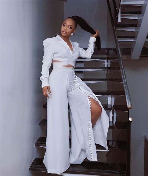 What You Need To Know About Toke Makinwa Background Career
